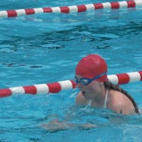 Tri-Anja-Heise-beim-Schwimmen-web