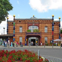 web-HundertwasserBahnhof