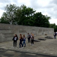 web 150708BergenBelsen1