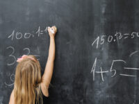 Lange Nacht der Mathematik am Gymnasium Lehrte madchen-losen-mathe-ubung